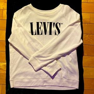 Levi’s white hoodie